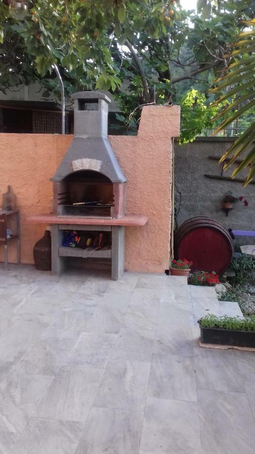 Guesthouse Familija Tariba Supetarska Draga Exteriör bild